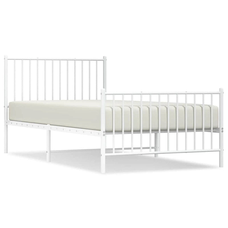 Cadre de lit en métal, matelas non inclus.